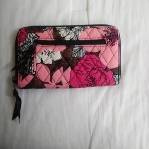 Vera Bradley wallet 🌸🌸🌸